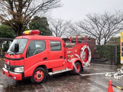 キッズチャレンジファクトリー⑤ 消防車と記念撮影 ㈲江川工業所